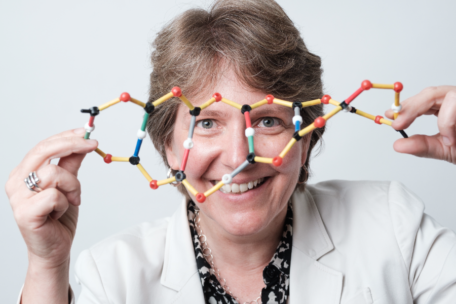 Dr. Catalina Lopez-Correa